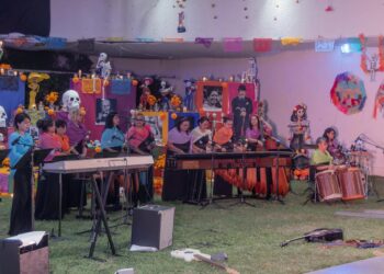 La Marimba Femenina de Concierto engalana la celebración del Día de Muertos en la Embajada de México