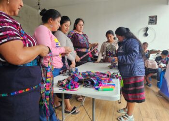 Rescate cultural Q’eqchi’: Sesión formativa sobre la elaboración del Tupuy en Izabal