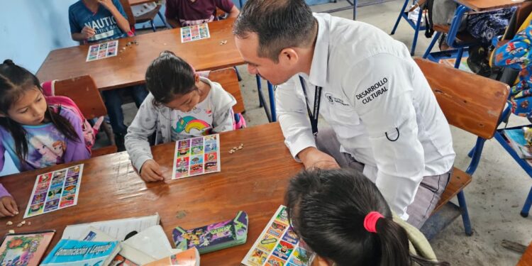 Lotería del Patrimonio Cultural: Estudiantes de Petén aprenden jugando su herencia guatemalteca