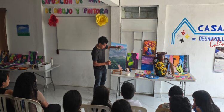 Semillas de creatividad: jóvenes artistas transforman paisajes en expresiones