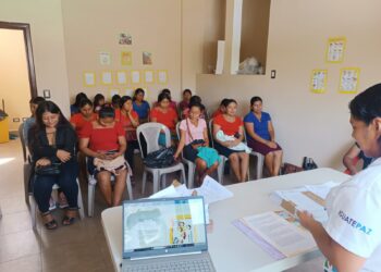 Mujeres Ch’orti’ fortalecen su identidad en clase magistral sobre derechos indígenas