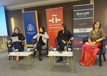 Carolina Escobar Sarti en el III Encuentro Iberoamericano de Escritores en Estambul 2025