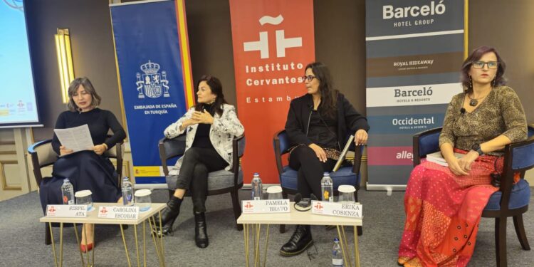Carolina Escobar Sarti en el III Encuentro Iberoamericano de Escritores en Estambul 2025
