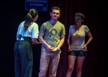 Dramas de Zacapa y Sacatepéquez reviven el arte y la identidad en la Muestra Teatral “Norma Padilla”