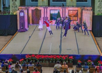 El Ballet Nacional “Christa Mertins” presenta el maravilloso ballet navideño El Cascanueces