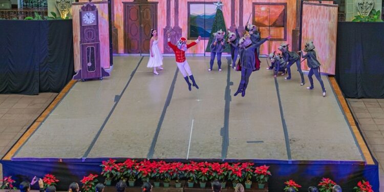 El Ballet Nacional “Christa Mertins” presenta el maravilloso ballet navideño El Cascanueces