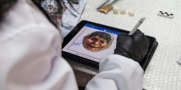 Ministerio de Cultura y Deportes da inicio a revisión técnica de piezas prehispánicas