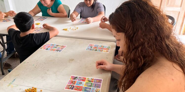 Con la Lotería Guatemalteca enseñan sobre el patrimonio cultural en San Benito, Petén