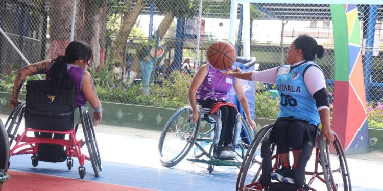 El Salvador domina en la jornada inaugural del Baloncesto 3×3 del Festival Paradeportivo Centroamericano 2025