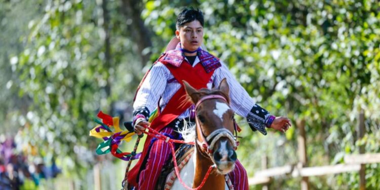 Autoridades del MCD reciben solicitud para que el “Juego de Gallos” sea declarado Patrimonio Cultural Intangible de la Nación