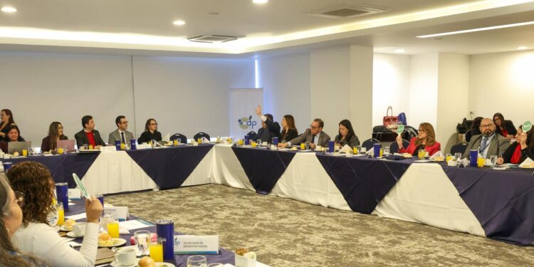 En el marco del Día Internacional del Migrante, Vicecanciller resalta el compromiso con el fortalecimiento de la Red Consular de Guatemala