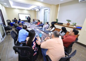 Fortalecen capacidades institucionales para la atención con pertinencia cultural