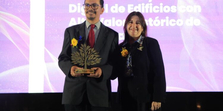 Ministra Liwy Grazioso reconoce la lucha por preservar los recursos naturales y el patrimonio del país