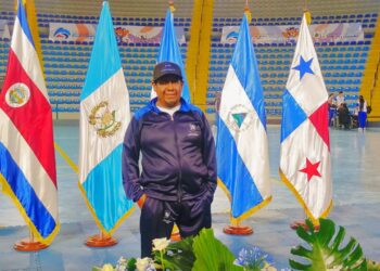 A sus 62 años, Celso Barbuis Recinos conquista medallas en Paranatación y da un ejemplo de resiliencia
