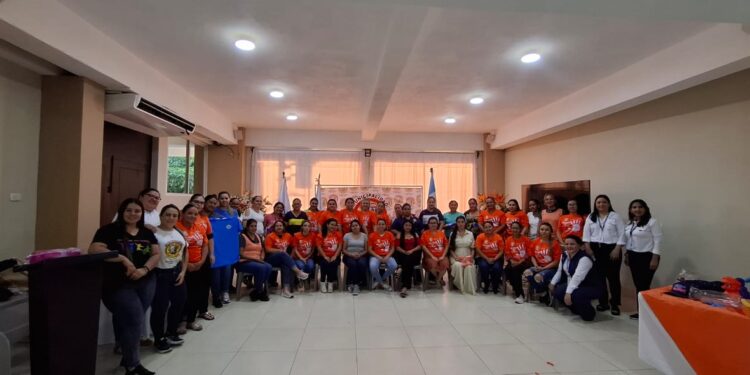 Conversatorio en Estanzuela promueve acciones para prevenir la violencia contra la mujer