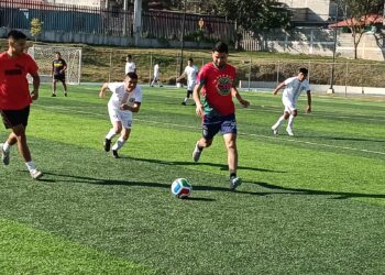 Parque de la Paz “Erick Barrondo” vibra con la Cuadrangular Cooperativa: Central Cobán se lleva la copa
