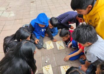 Juegos que unen tradición y diversión: Numeración Maya revive en Santiago Sacatepéquez