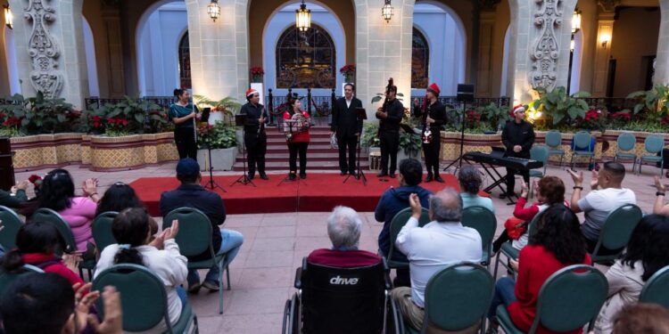 El Cascanueces y Más: El Quinteto Xocomil cerró con éxito el Festival de Música de Cámara en el Palacio Nacional