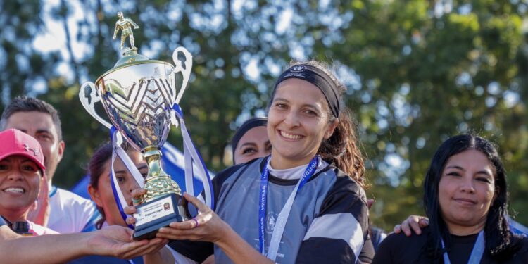 Equipo femenino del Ministerio de Cultura y Deportes logra subcampeonato en la Copa Recreación del Trabajador del Estado 2025