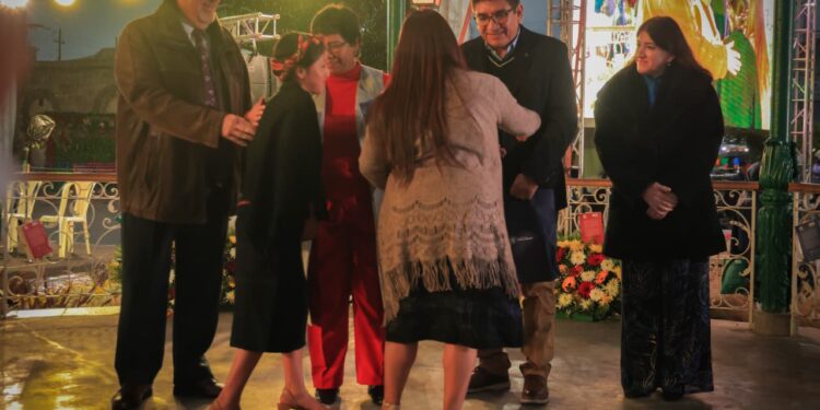 “Los libros son aliados formidables”: Ministra Grazioso y Presidente Arévalo lanzan histórica colección 25 para el 25 en Xela