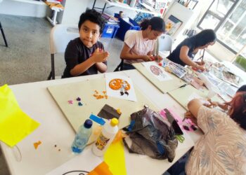 Arte y formación: 71 ciudadanos fortalecen su creatividad en el Parque de la Paz “Carlos ‘El Pescadito’ Ruiz”