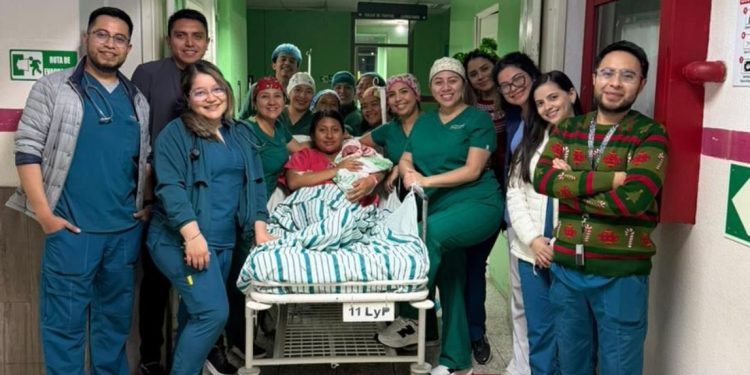 Compromiso con la vida: personal de salud atiende los primeros partos del 2026