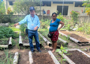 Asistencia técnica fortalece huerto comunitario liderado por mujeres