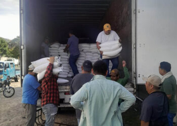 Familias de Huitán y El Chal reciben raciones alimentarias