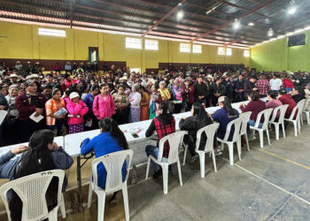Familias de La Unión reciben raciones alimentarias