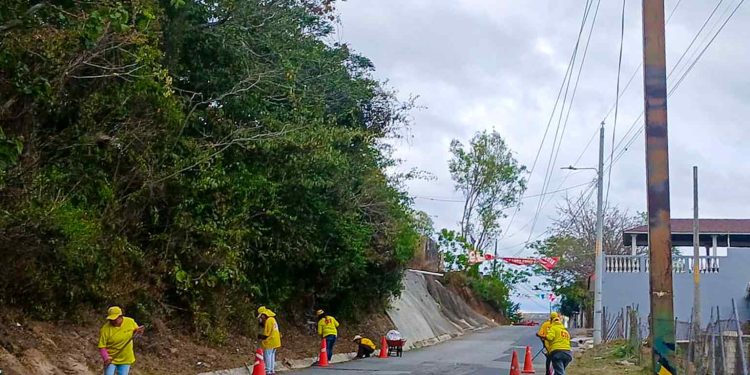 Limpieza de drenajes mejora movilidad y reduce riesgos en San José del Golfo