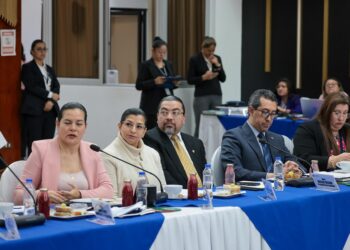 Acción conjunta promueve el Sello Mujer en las adquisiciones públicas