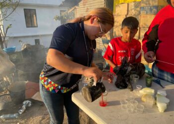 Tajumulco fortalece su identidad cultural con taller de velas artesanales