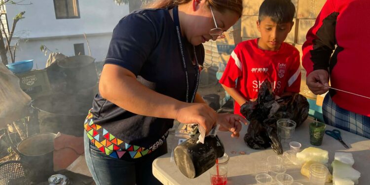 Tajumulco fortalece su identidad cultural con taller de velas artesanales