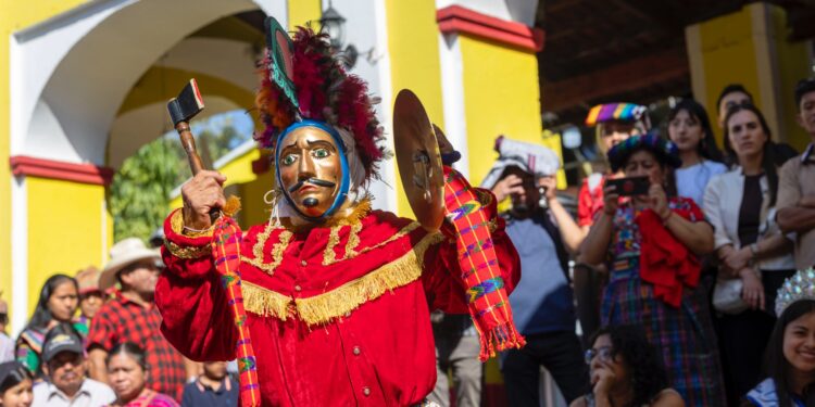 ¿Cómo se desarrolla el Rabinal Achi?