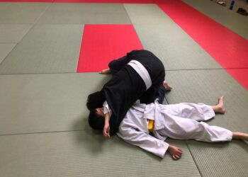 Clases gratuitas de judo promueven bienestar y valores en el Parque Erick Barrondo