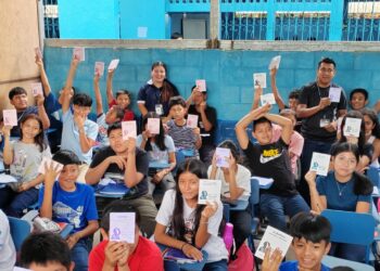 Legado de Miguel Ángel Asturias llega a jóvenes de Chicacao a través de charla educativa