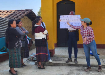 Asistencia técnica a familias Chocanuleu fortalecen su producción de alimentos