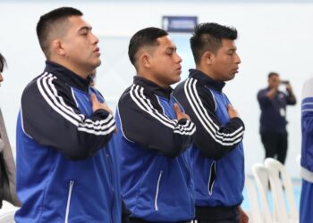 Entrenadores profesionales dirigirán las academias gratuitas del programa “Luchando por tu Barrio”