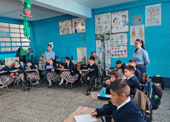Capacitan a estudiantes de San Marcos para prevenir el Gusano Barrenador