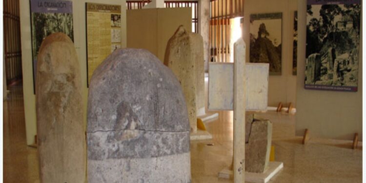 Recorre el Museo del Sitio de Lítica y conecta con la historia de Tikal