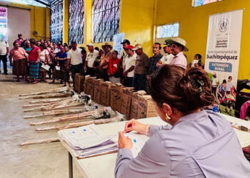 Familias agricultoras reciben apoyo para producir sus propios alimentos