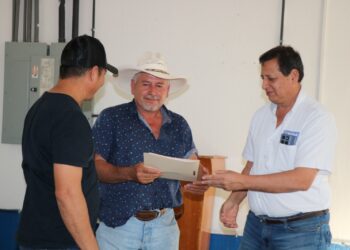 Fortalecen organización de ganaderos en Petén