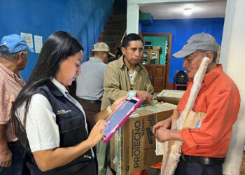 Huertos familiares toman fuerza con entrega de kits productivos