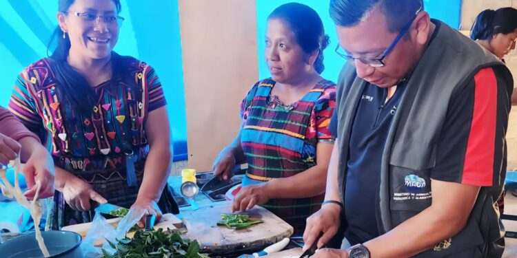 Mujeres de Chirijuyú transforman la cocina en oportunidad