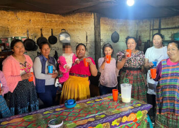 Mujeres de Olintepeque aprenden manejo higiénico de alimentos