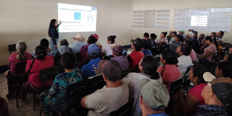 Nueva asociación productiva de San Miguel Petapa integra su Junta Directiva