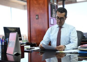 El ministro Jonathan Menkos Zeissig, reafirma que la transparencia y el control del gasto público es parte del objetivo se servir a la población.