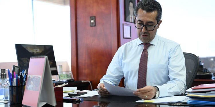 El ministro Jonathan Menkos Zeissig, reafirma que la transparencia y el control del gasto público es parte del objetivo se servir a la población.