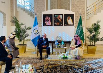 Ministro de Relaciones Exteriores de Guatemala visita Arabia Saudita para fortalecer relaciones diplomáticas, atraer inversiones y promover cooperación estratégica