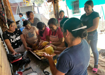 Taller de preparación de alimentos impulsa la economía familiar en Jutiapa